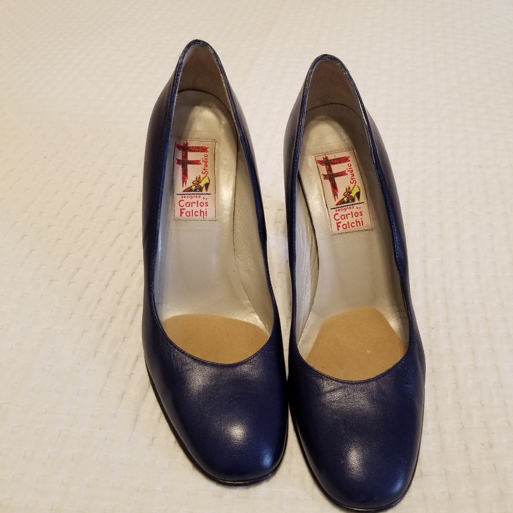 Vintage F Studio Carlos Falchi Navy Heels